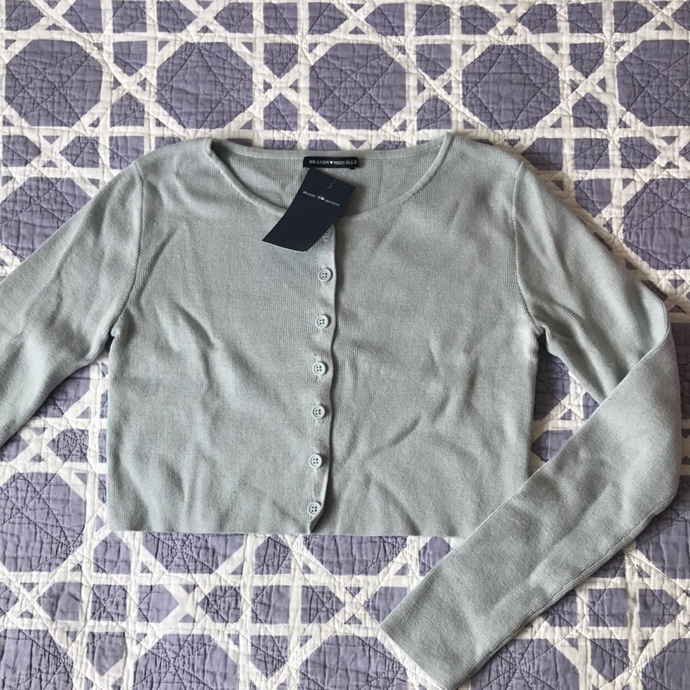 SOLD *FREE* Brandy Melville Athelia Sweater